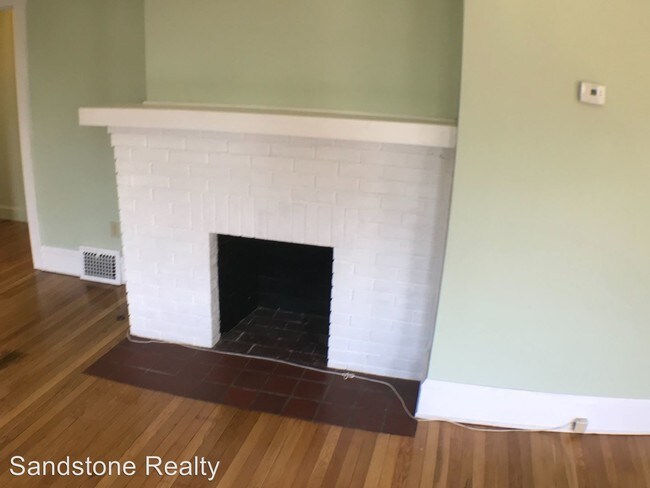 Foto del edificio - 1269-1271 Nicholson Ave