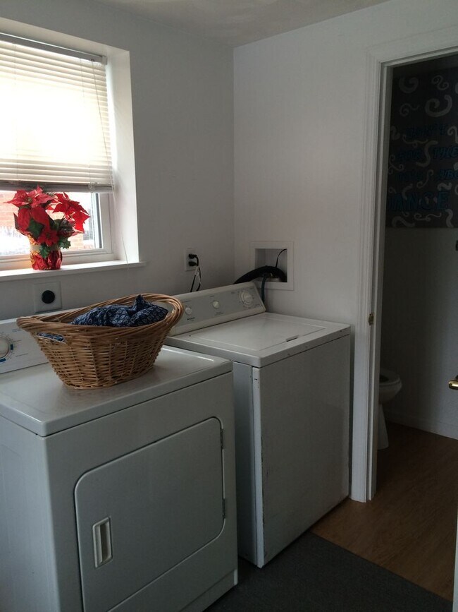 Foto del edificio - New 2 bedroomSouth Side House