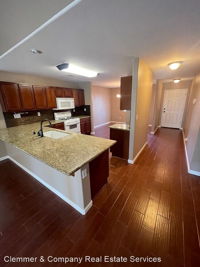 Building Photo - 3 br, 2 bath House - 12325 Mezzadro Ave