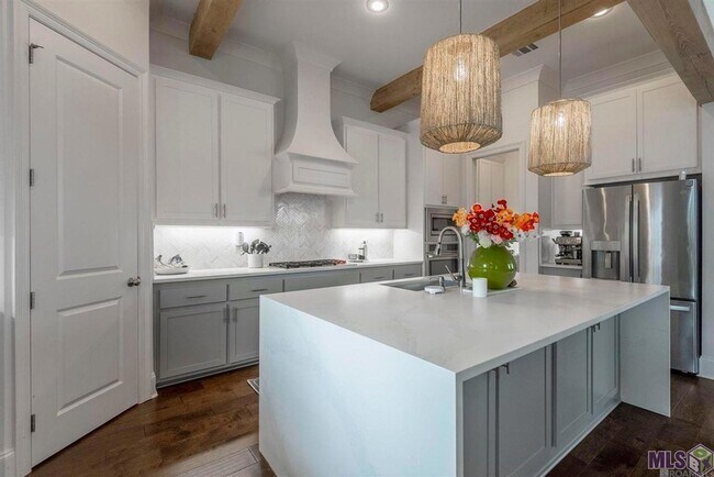 Foto del edificio - 5139 Cheneau Ln