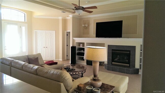 Building Photo - 38 Linder Dr