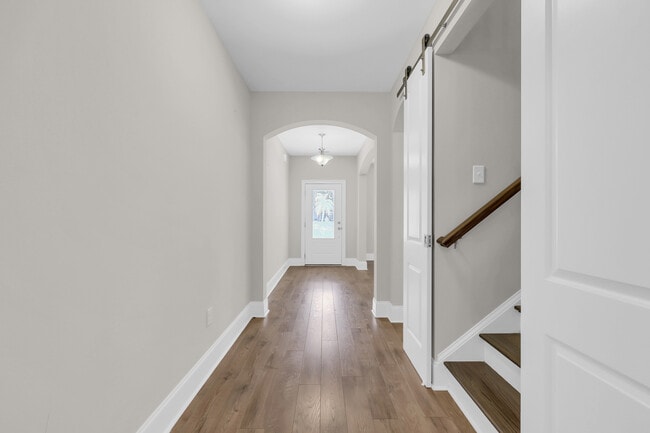 Foto del edificio - 1758 Edgewood Dr