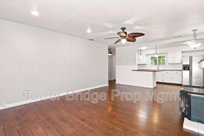 Building Photo - 1429 Watt Ave