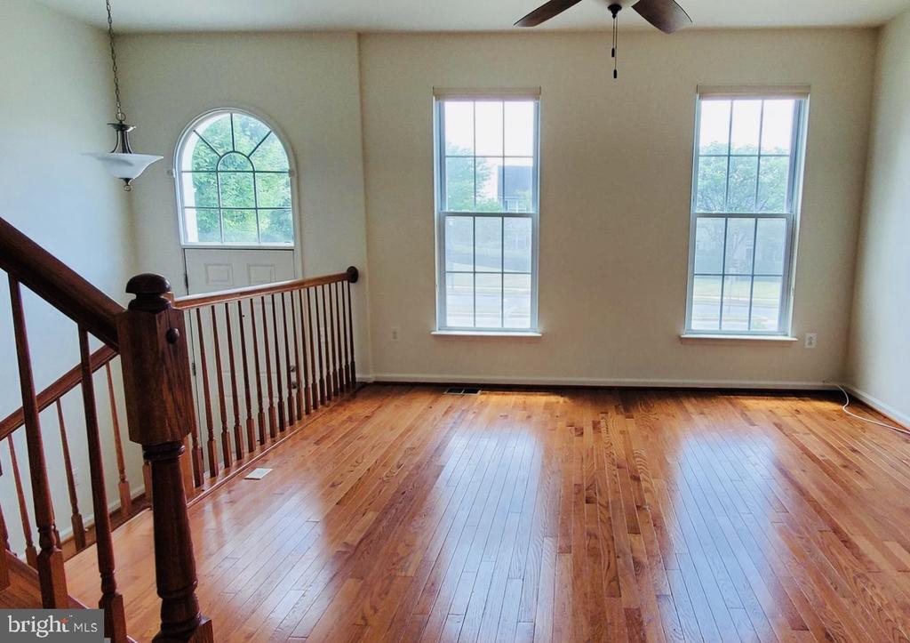Foto principal - 103 Lullaby Ct
