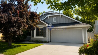 Building Photo - 1764 Ridge Way