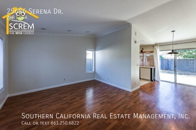 Foto del edificio - Two Bedroom Attached Home in Valencia Sunr...