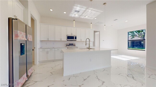 Foto del edificio - 2310 NW 26th Pl