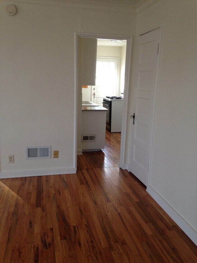 Foto del edificio - 817 N 48th St