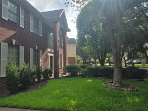Building Photo - 215 Birch Hill Dr