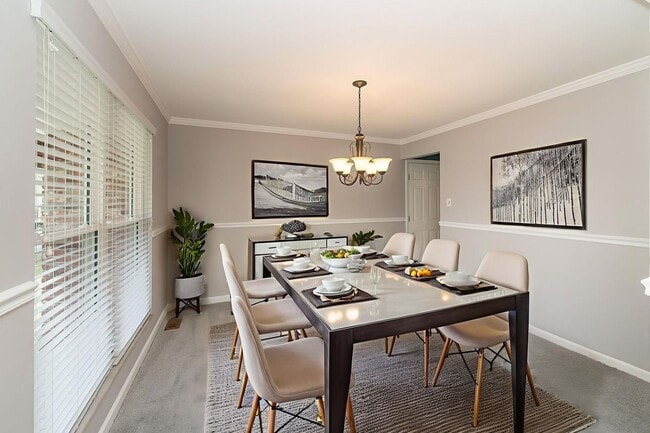 Building Photo - 15451 Duxbury Way