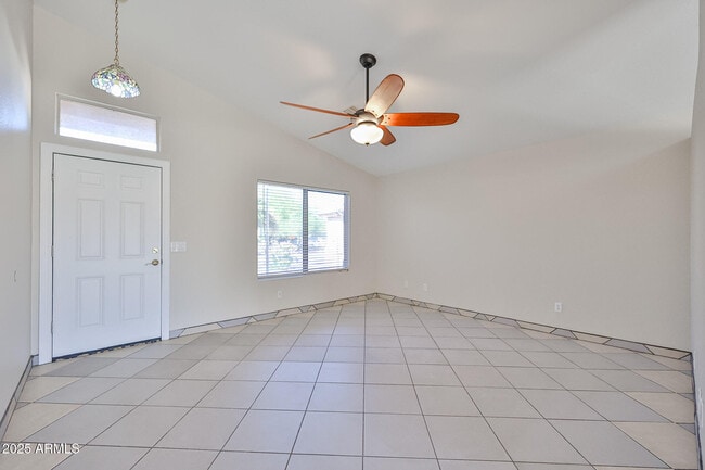 Foto del edificio - 11231 W Diana Ave