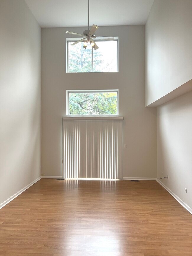 Foto del edificio - 1133 Hawthorne Ln