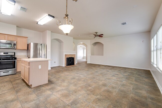 Foto del edificio - 21522 Perrington Ct