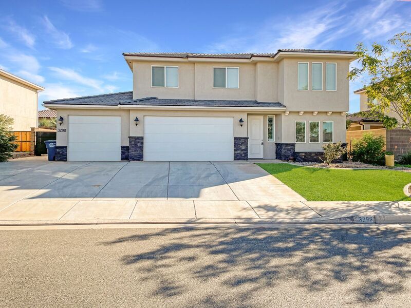 Foto principal - 3298 E Crimson Ridge Dr