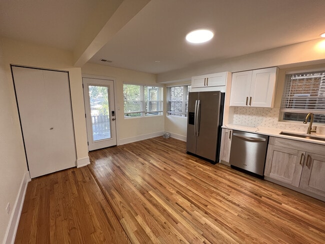 Foto del edificio - 1726 W Catalpa Ave