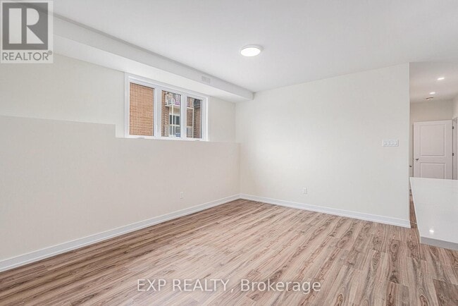 Photo du bâtiment - 897-897 Laurier St