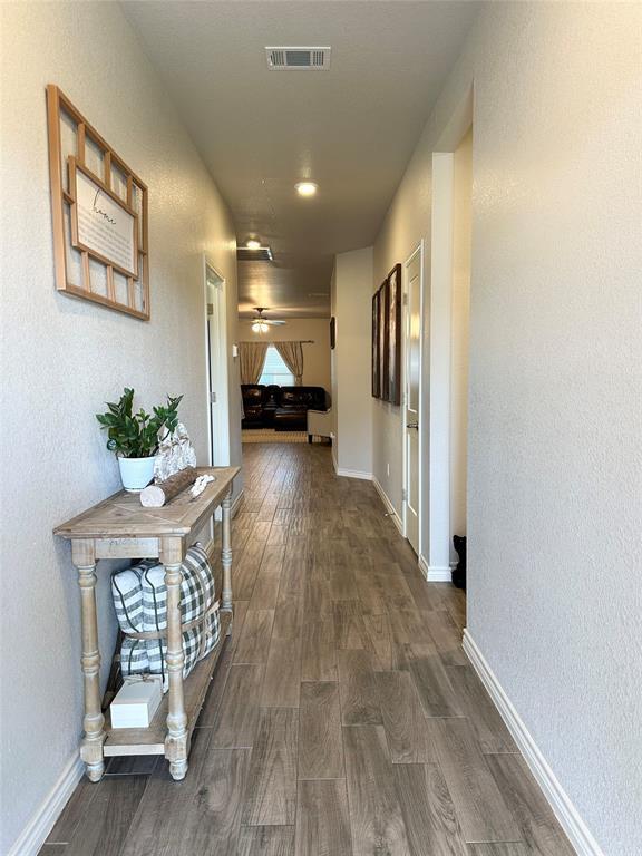 Building Photo - 520 Seabiscuit Dr