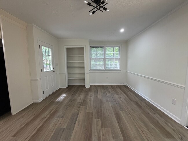Building Photo - 3-Bedroom, 2.5-Bath House on Spacious Lot in west Athens, GA