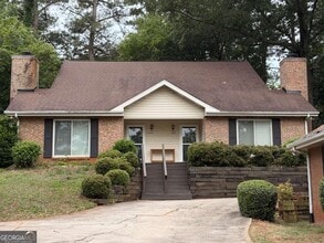 Building Photo - 1252 Minhinette Dr