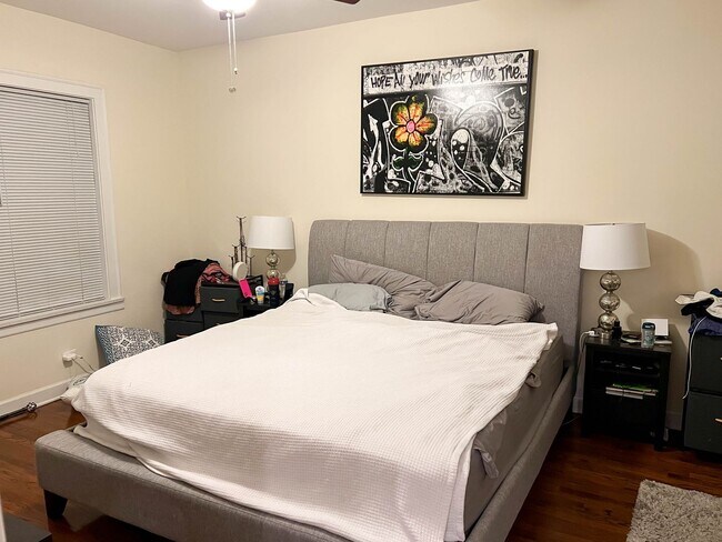 Foto del edificio - 4653 N Wolcott Ave