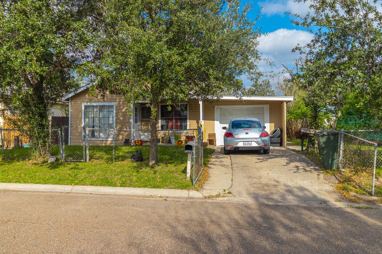 2014 W Buena Vista Ave, Harlingen, TX 78550 House for Rent in