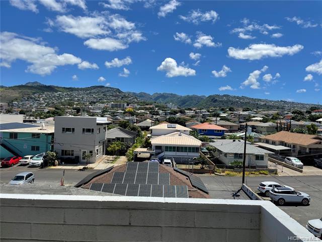 Building Photo - 837 Kapahulu Ave