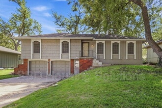 Building Photo - 7617 E 100th St