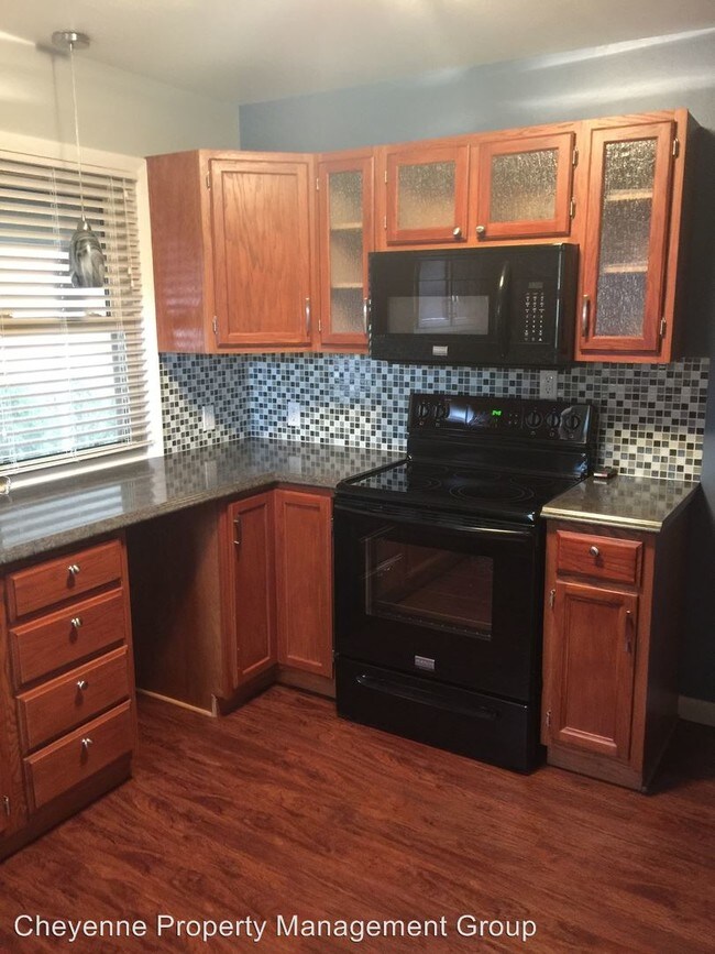 Foto del edificio - 3 br, 2 bath House - 219 Hobbs Ave.