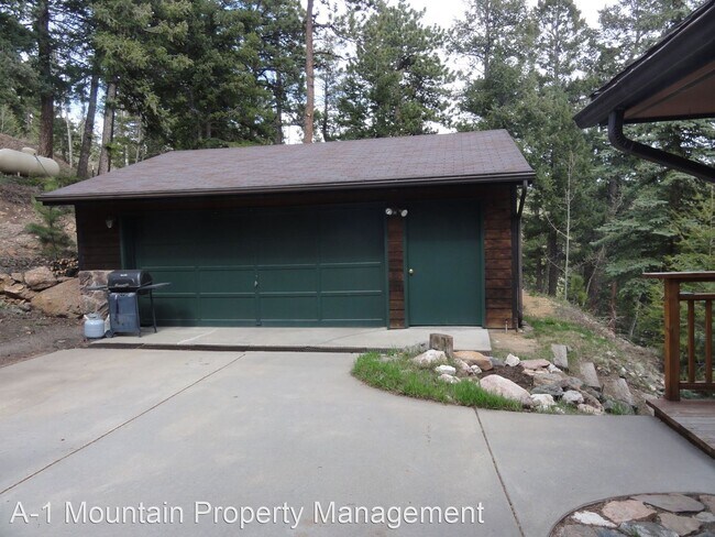 Foto del edificio - 4 br, 3 bath House - 11742 Braun Way