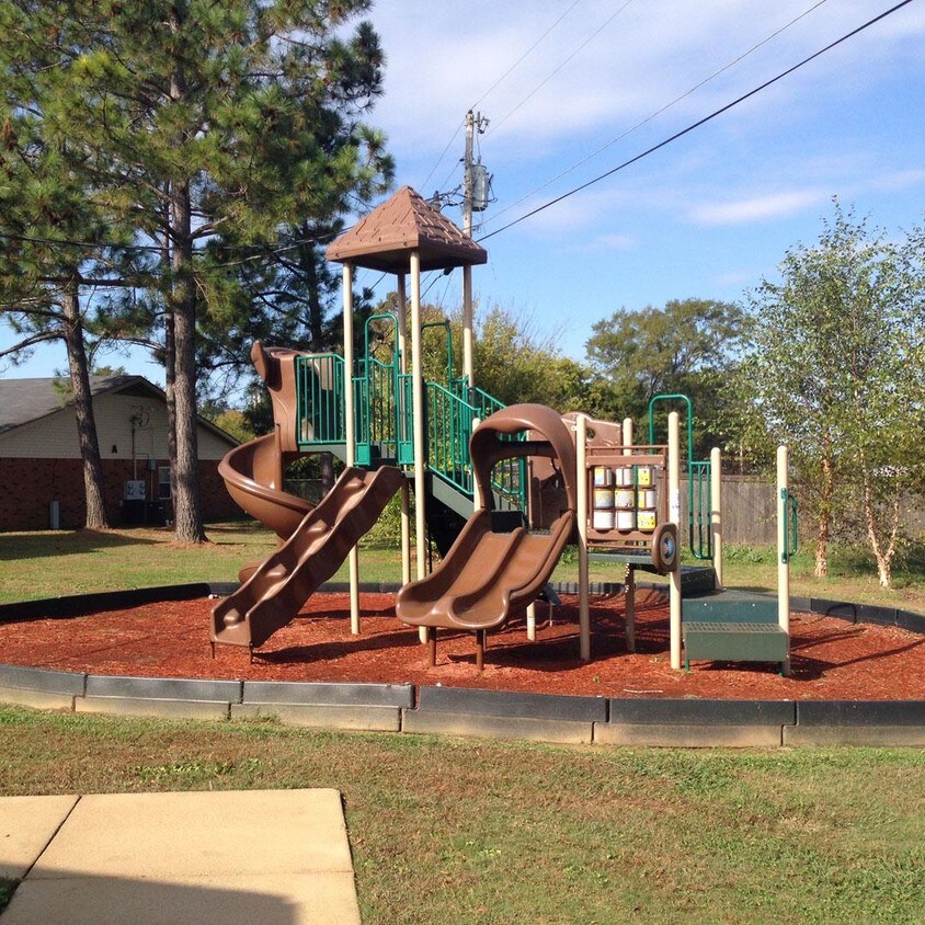 Village Green Apartments Red Bay, AL