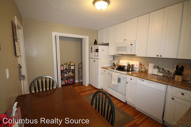 Building Photo - 2838 Clifton Rd