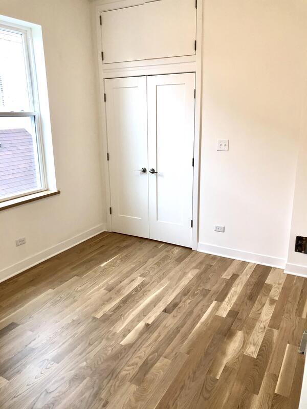 Foto del edificio - 1644 W Cermak Rd