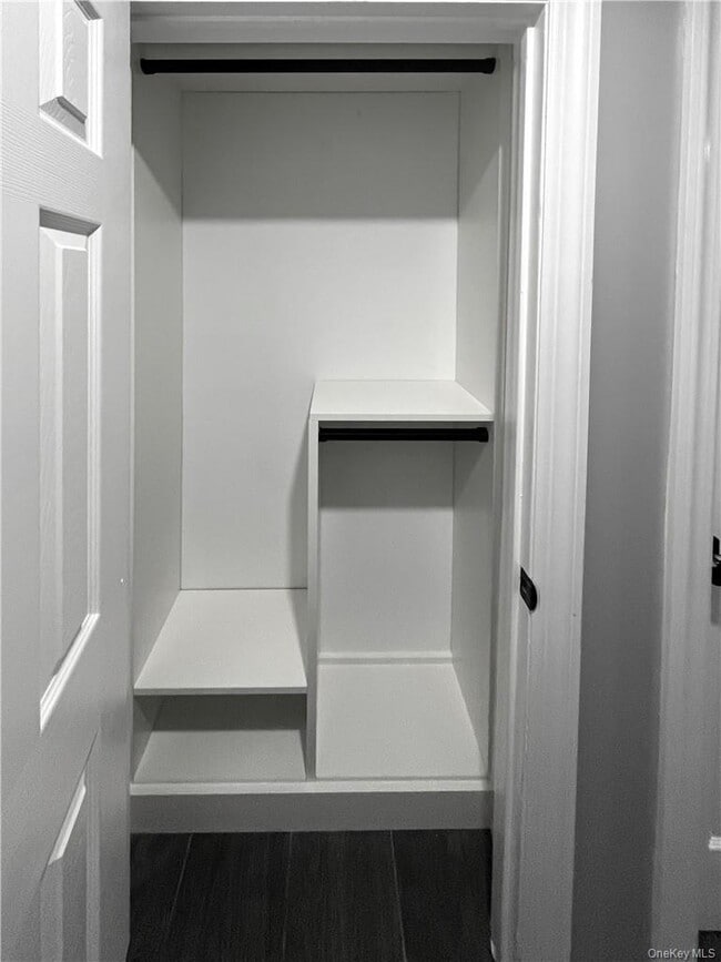 Foto del edificio - 31 Riverside Ave