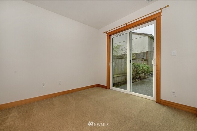 Foto del edificio - 1108 NW 56th St