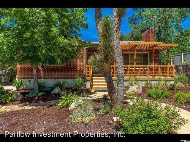 Foto del edificio - 3 br, 2 bath House - 2415 E. Redondo Ave.