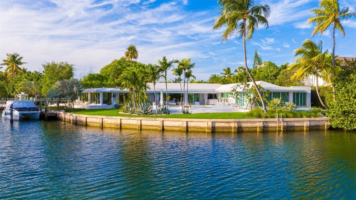Foto principal - 250 Knollwood Dr