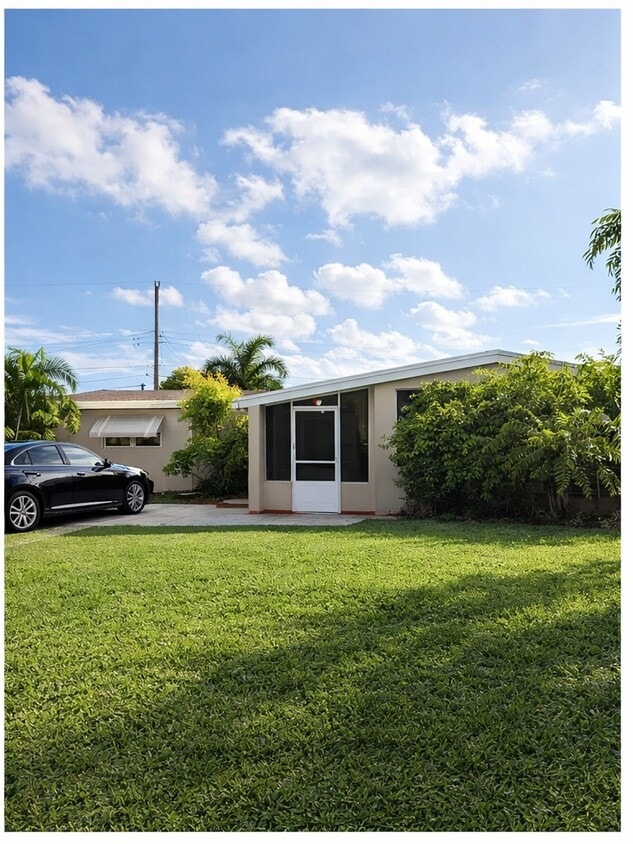 Building Photo - 6740