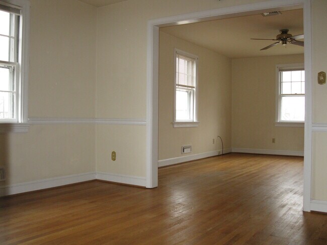 Foto del edificio - 3131 W Grace St