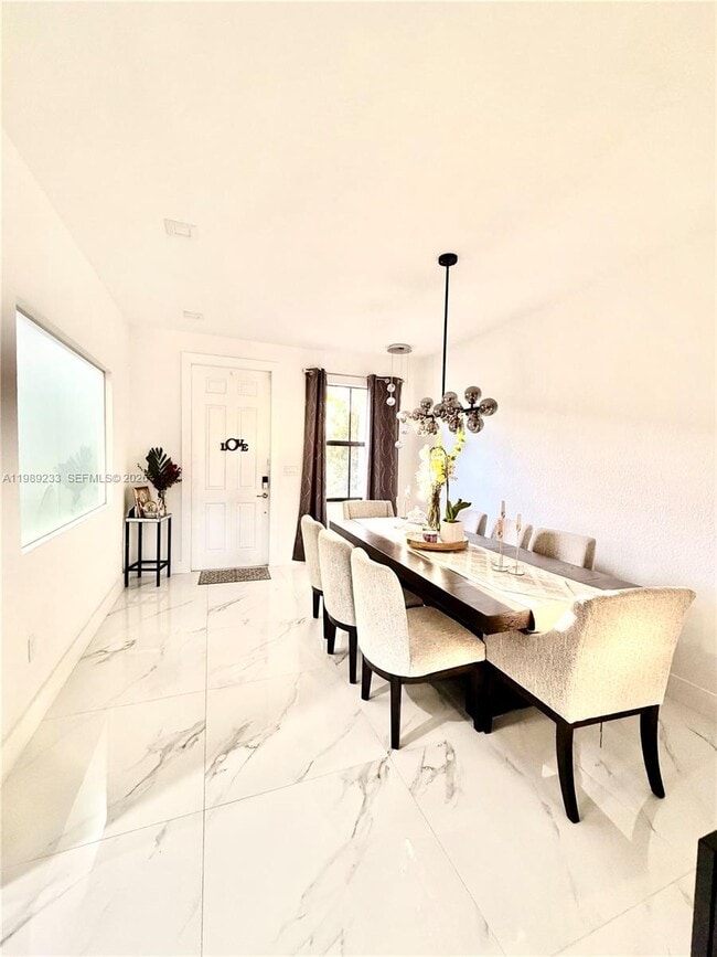 Foto del edificio - 4237 SW 164th Path