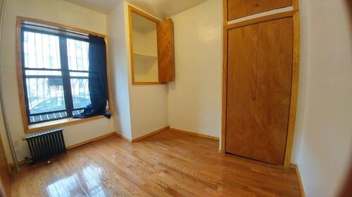 Building Photo - 318 6th St