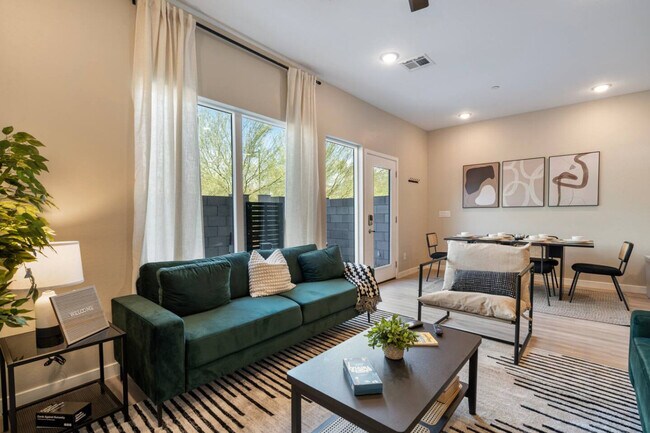 Foto del edificio - 16601 N Parkview Pl