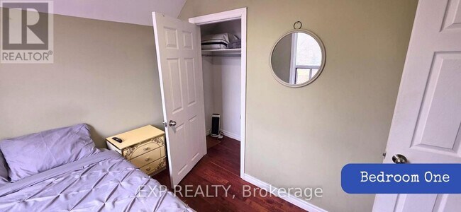 Photo du bâtiment - 1562 Jane St