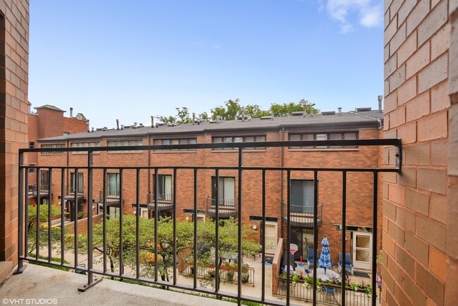 Building Photo - 3700 N Lake Shore Dr
