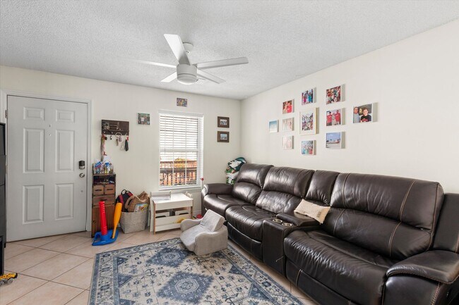 Building Photo - Charming 2-Bedroom home with Front and Rear Balconies