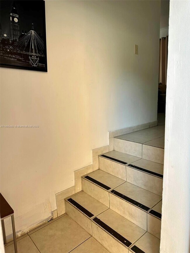 Foto del edificio - 7420 W 20th Ave