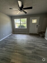 Building Photo - 107 Penny Ln