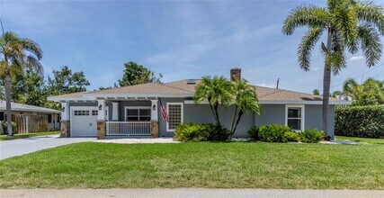 Building Photo - 416 Sunset Dr