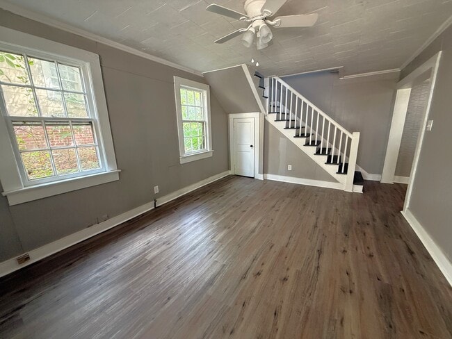 Building Photo - 804 Blue Ridge Dr
