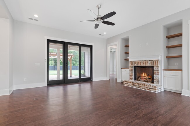 Building Photo - 135 Harmony Bay Dr