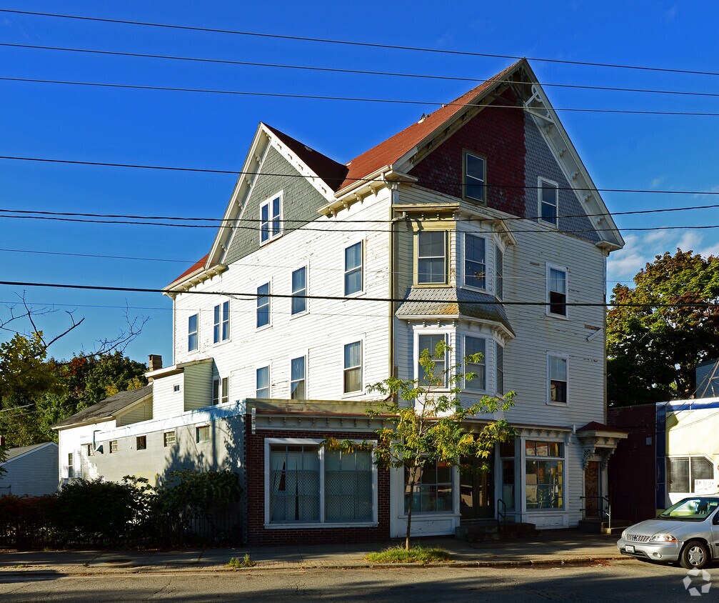 Primary Photo - 422 Smith St